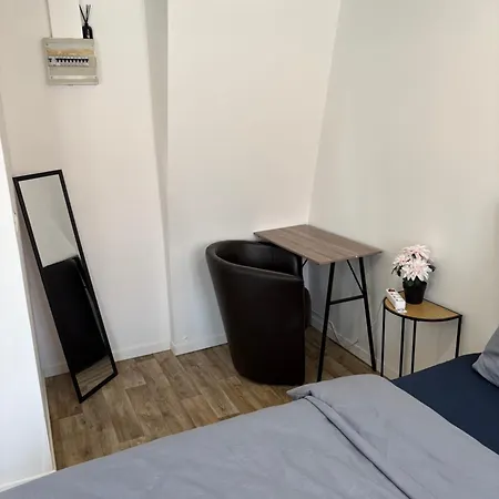 Prox Gares, Zenith, Centre Ville, Stade Pierre Mauroy, Metro, Bus, Fast Food Appartement *